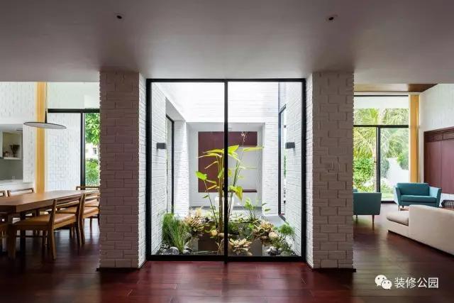 農村別墅平屋頂坡屋頂都老了，看看人家樓梯頂，庭院露臺都包了