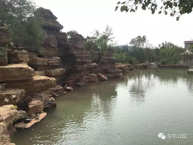 山東豪擲500萬自建園林美景，故宮后花園都不能與之匹敵！