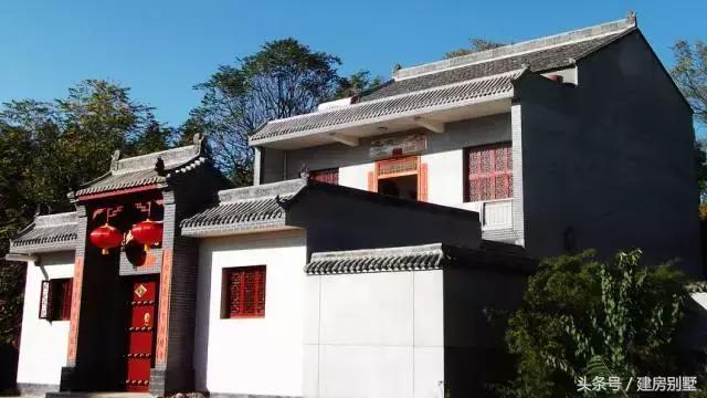 陜西自建四合院式住宅，古色古香，全被一個海爾太陽能熱水器毀了
