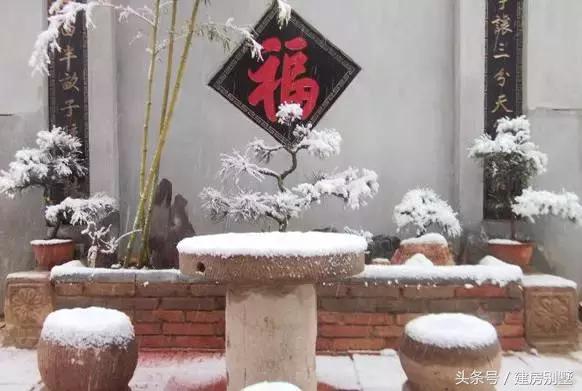 陜西自建四合院式住宅，古色古香，全被一個海爾太陽能熱水器毀了