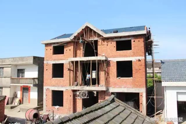 20萬打造三層農(nóng)村小樓房，為了省錢用預(yù)制板遭痛斥