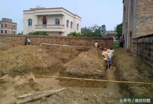 粵西網(wǎng)友自建庭院式別墅，全框架結(jié)構(gòu)被說太土豪