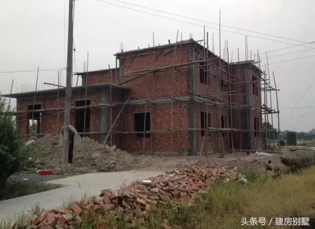 100萬(wàn)自建庭院式別墅，仿若明星上千萬(wàn)買的豪宅