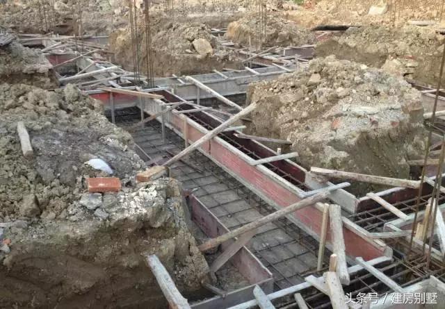 100萬(wàn)自建庭院式別墅，仿若明星上千萬(wàn)買的豪宅