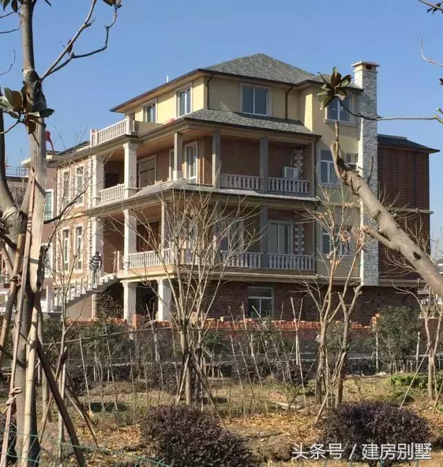 年薪8萬的80后小伙辭職回鄉(xiāng)建房，親戚們都說太值了