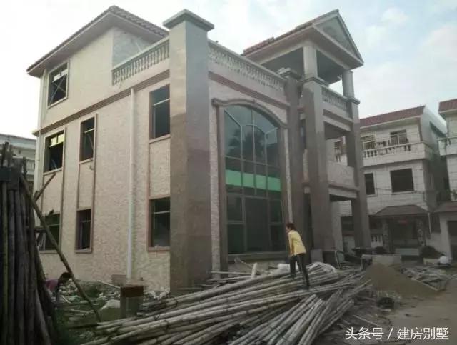 民辦學(xué)校老師農(nóng)村置地自建房，公積金貸款也要建別墅