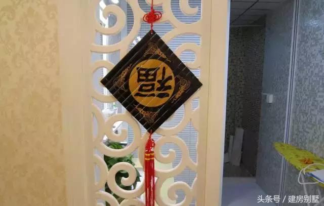 江蘇美女回娘家干了件動靜不小的事兒，鄰村的都跑來看熱鬧