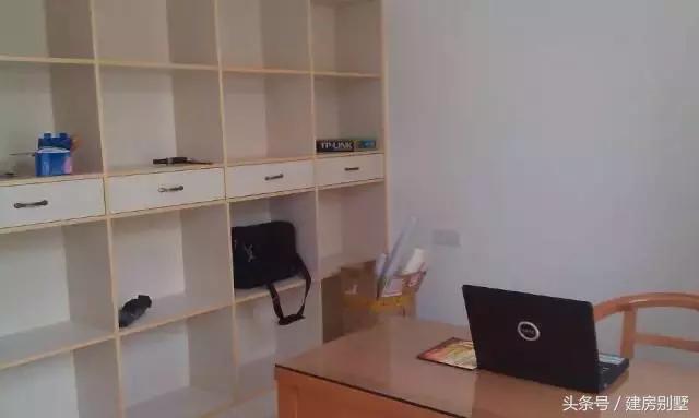 江蘇美女回娘家干了件動靜不小的事兒，鄰村的都跑來看熱鬧