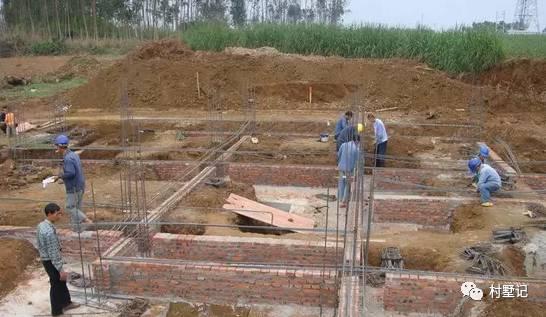 直播農(nóng)村別墅建房全過程，自己不懂建房也不怕