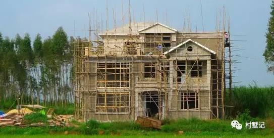 直播農(nóng)村別墅建房全過程，自己不懂建房也不怕