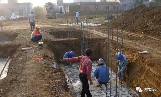 直播農(nóng)村別墅建房全過程，自己不懂建房也不怕