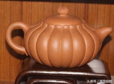 上海兄妹自建兩棟農(nóng)村別墅，父母住在一層小平房，合適嗎？