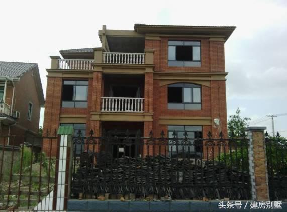 北京小伙自建三層帶庭院農(nóng)村別墅，爸爸媽媽超滿意