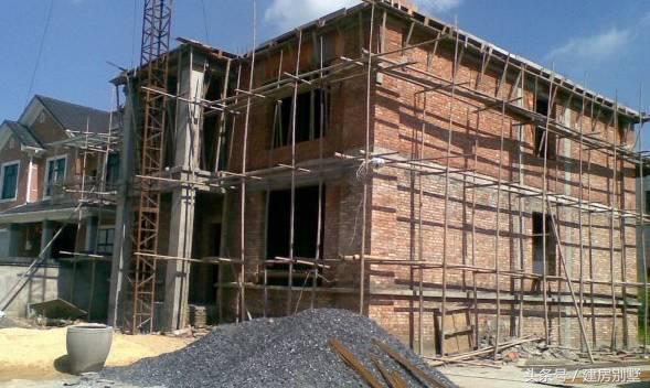 北京小伙自建三層帶庭院農(nóng)村別墅，爸爸媽媽超滿意