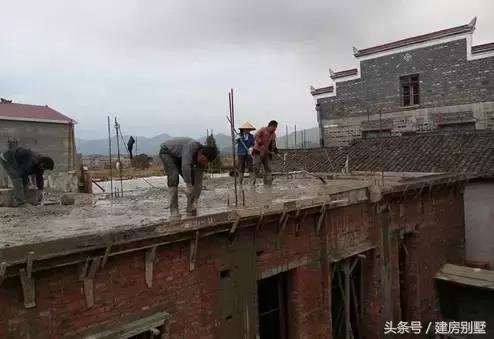 贛南不止臍橙種的好吃，農(nóng)村別墅蓋得也是一級棒