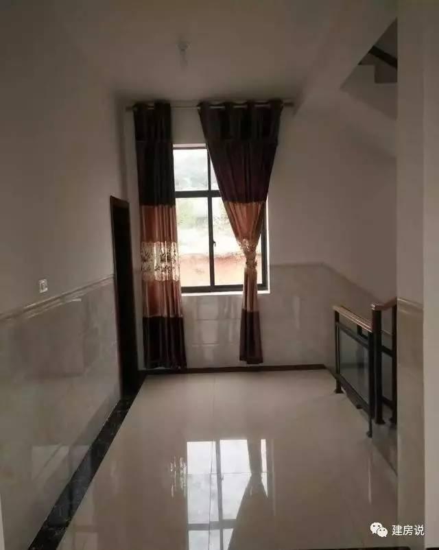 云南網(wǎng)友53萬自建三層洋別墅，內(nèi)設(shè)KTV媲美百萬豪宅