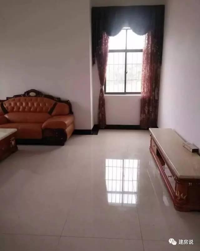 云南網(wǎng)友53萬自建三層洋別墅，內(nèi)設(shè)KTV媲美百萬豪宅