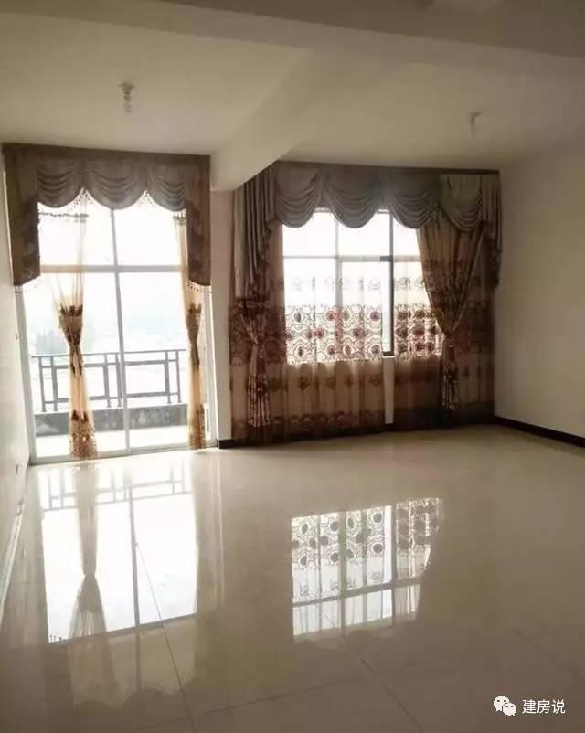 云南網(wǎng)友53萬自建三層洋別墅，內(nèi)設(shè)KTV媲美百萬豪宅