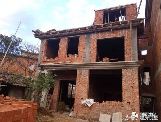 江西老表50萬(wàn)自建農(nóng)村別墅，做了件讓全家都揚(yáng)眉吐氣的事兒