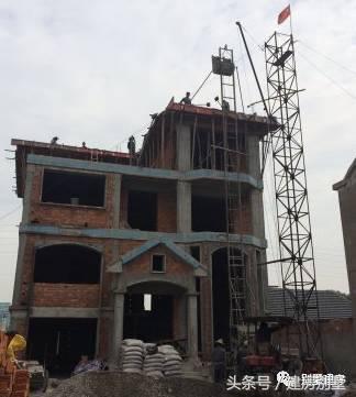 70后浙江美女回老家建三層別墅，孝敬爸媽，頤養(yǎng)天年