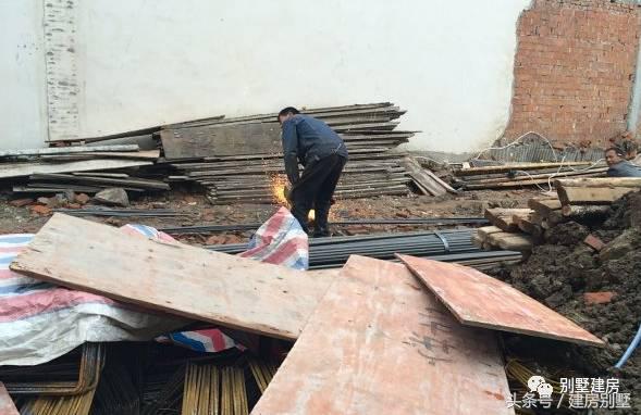 70后浙江美女回老家建三層別墅，孝敬爸媽，頤養(yǎng)天年