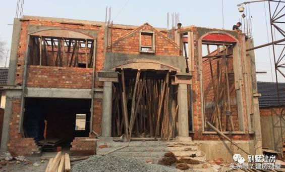 70后浙江美女回老家建三層別墅，孝敬爸媽，頤養(yǎng)天年