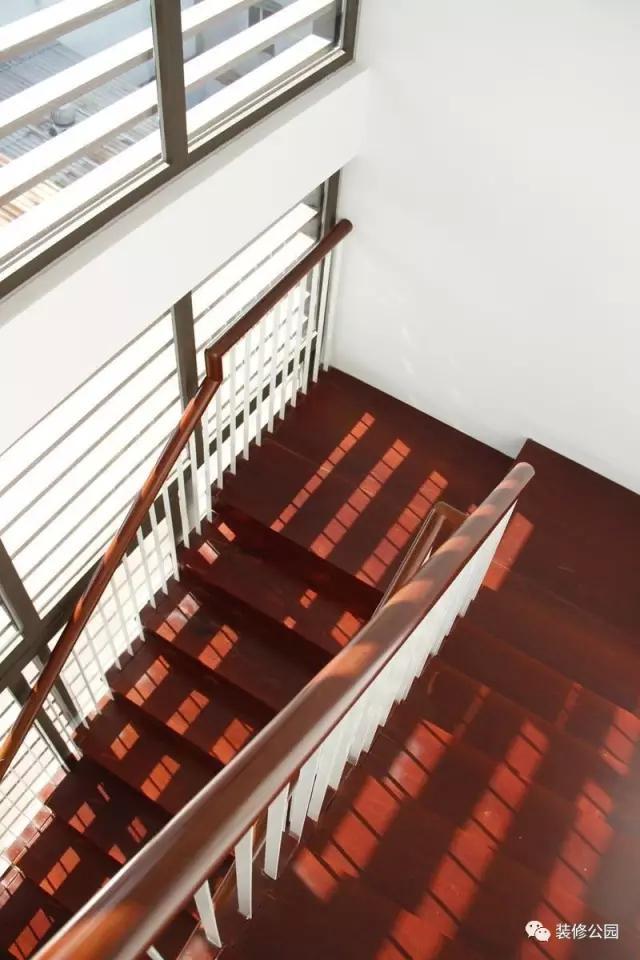 6.5米X11米，滿眼綠色的鄉(xiāng)村別墅，含平面圖