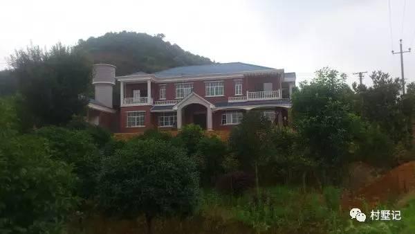 婆婆執(zhí)意要兩兄弟自建農(nóng)村雙拼別墅，沒想到建出來效果驚人