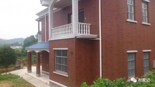 婆婆執(zhí)意要兩兄弟自建農(nóng)村雙拼別墅，沒想到建出來效果驚人