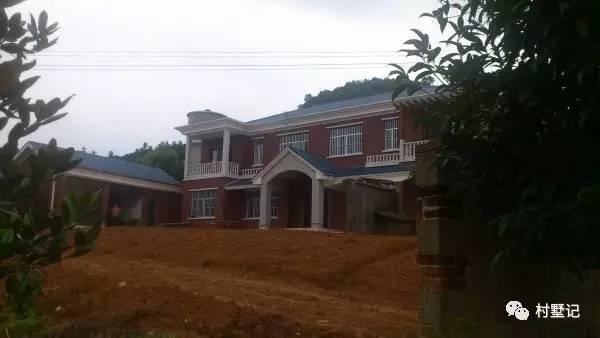 婆婆執(zhí)意要兩兄弟自建農(nóng)村雙拼別墅，沒想到建出來效果驚人