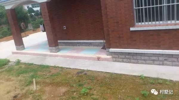 婆婆執(zhí)意要兩兄弟自建農(nóng)村雙拼別墅，沒想到建出來效果驚人