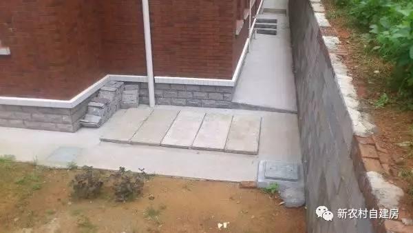 婆家非要兩兄弟把房子建在一起，現(xiàn)在好了