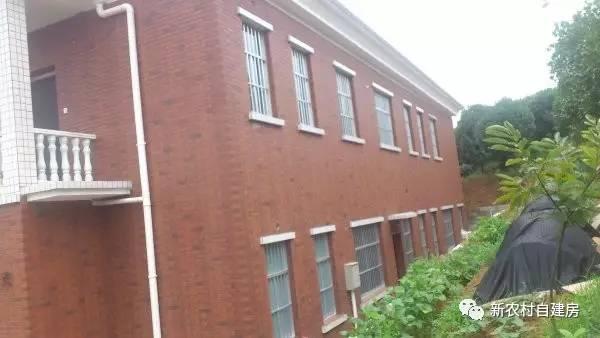 婆家非要兩兄弟把房子建在一起，現(xiàn)在好了