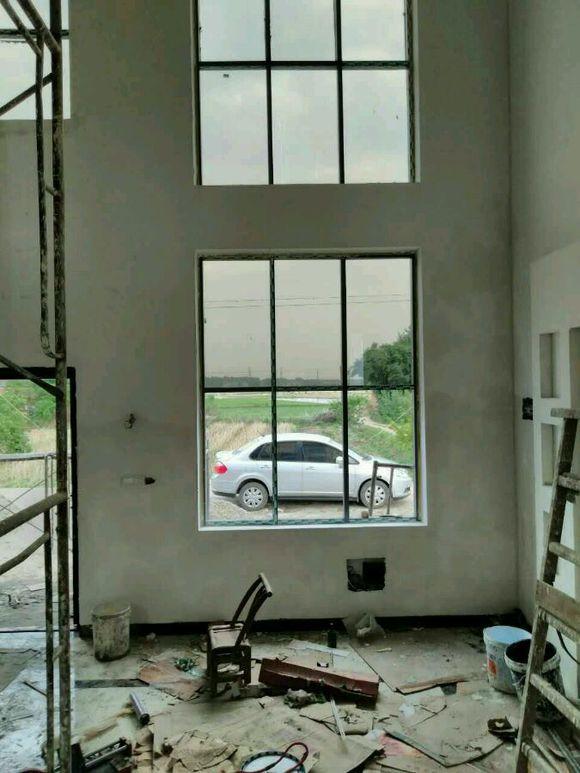 小伙花50萬為父母建別墅養(yǎng)老，卻被網(wǎng)友噴慘了