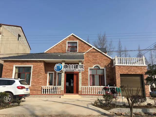 誰說一層自建房不好看，看看這款一層帶閣樓小別墅，洋氣又大方！