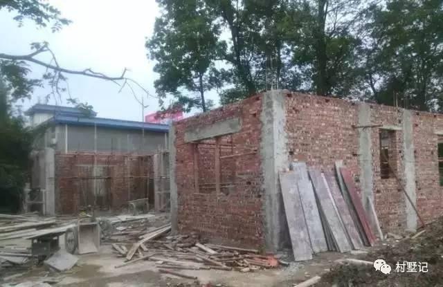 湖北老板40萬建中式農(nóng)村別墅，看一眼就心動(dòng)