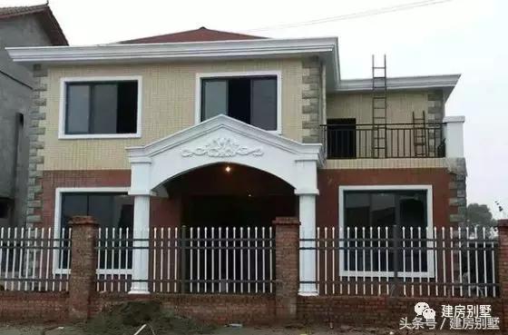 兩層別墅圖跟五六十萬的別墅相比絲毫不差，簡單實用