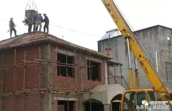 兩層別墅圖跟五六十萬的別墅相比絲毫不差，簡單實用