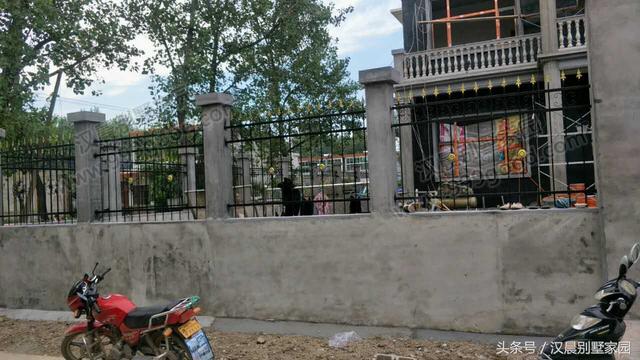 3套經(jīng)典別墅圖，外觀簡(jiǎn)約不單調(diào)，性價(jià)比超高，農(nóng)村蓋房首選戶型！