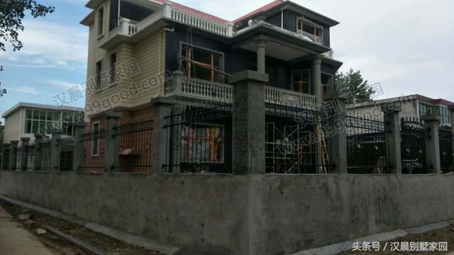 3套經(jīng)典別墅圖，外觀簡(jiǎn)約不單調(diào)，性價(jià)比超高，農(nóng)村蓋房首選戶型！