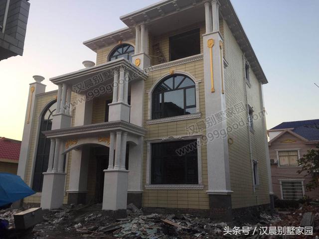 3套經(jīng)典別墅圖，外觀簡(jiǎn)約不單調(diào)，性價(jià)比超高，農(nóng)村蓋房首選戶型！