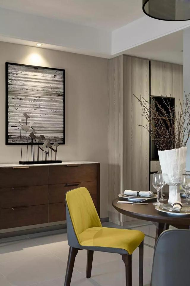 現(xiàn)代簡約風(fēng)小戶型公寓裝修，92㎡，采用抽象化的藝術(shù)，灰度空間的高級(jí)感。