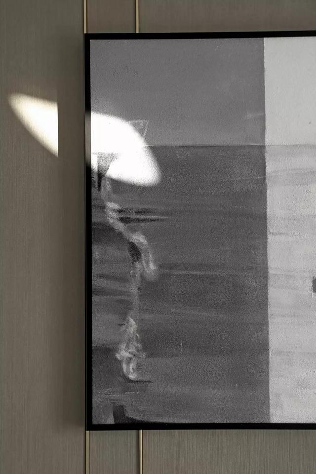 現(xiàn)代簡約風(fēng)小戶型公寓裝修，92㎡，采用抽象化的藝術(shù)，灰度空間的高級(jí)感。