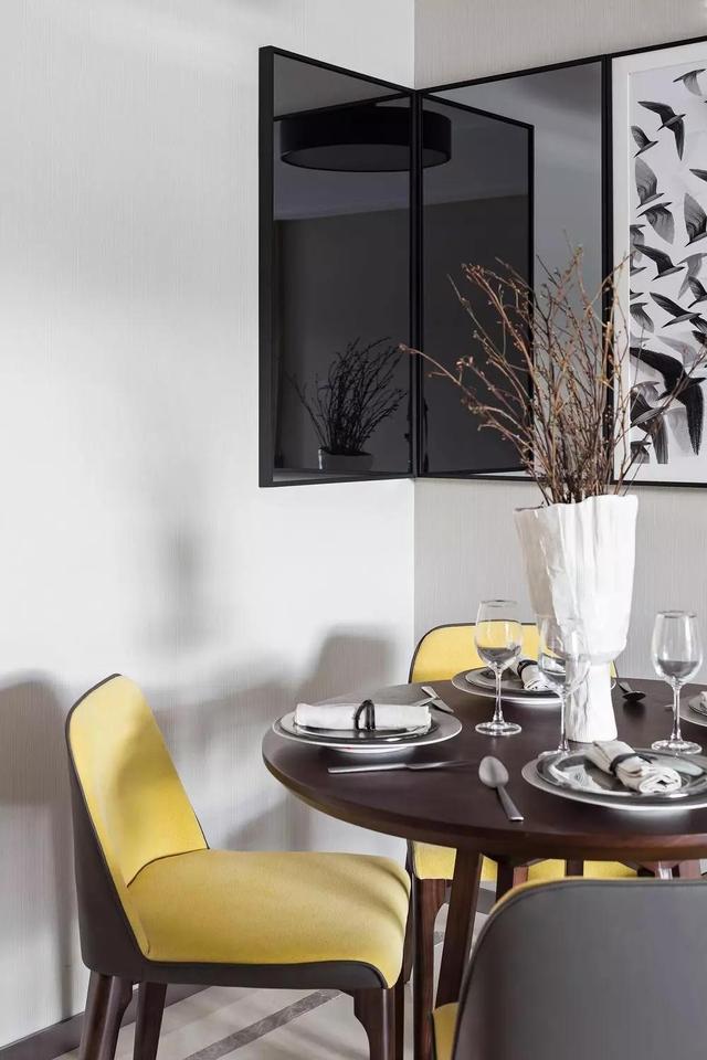 現(xiàn)代簡約風(fēng)小戶型公寓裝修，92㎡，采用抽象化的藝術(shù)，灰度空間的高級(jí)感。