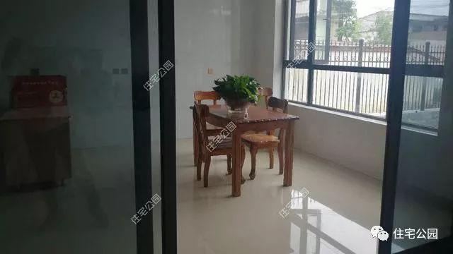 做毛坯花了50萬(wàn)，裝修花了20萬(wàn)，這套2層別墅，驚艷了十里八鄉(xiāng)