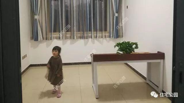 做毛坯花了50萬(wàn)，裝修花了20萬(wàn)，這套2層別墅，驚艷了十里八鄉(xiāng)