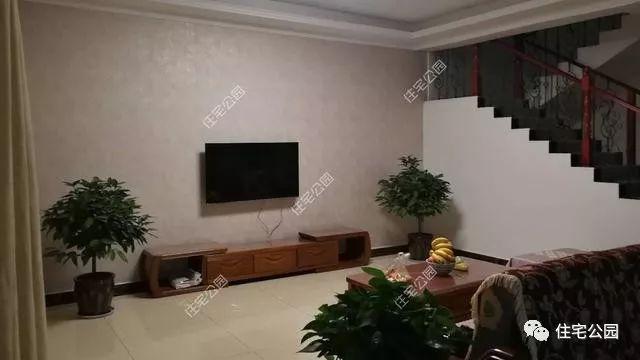 做毛坯花了50萬(wàn)，裝修花了20萬(wàn)，這套2層別墅，驚艷了十里八鄉(xiāng)