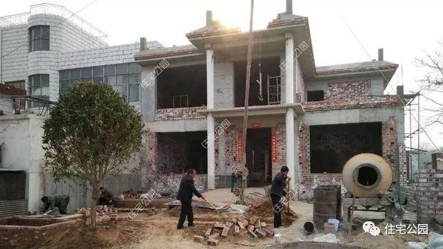 做毛坯花了50萬(wàn)，裝修花了20萬(wàn)，這套2層別墅，驚艷了十里八鄉(xiāng)