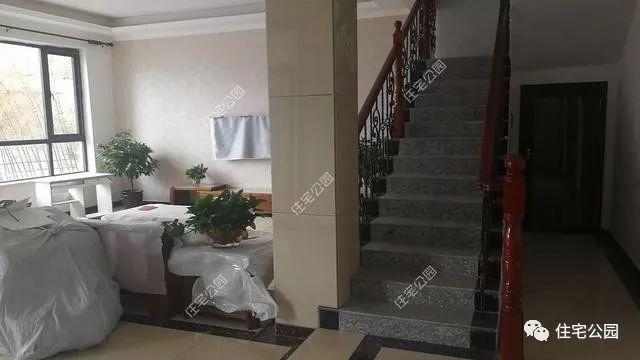 做毛坯花了50萬(wàn)，裝修花了20萬(wàn)，這套2層別墅，驚艷了十里八鄉(xiāng)