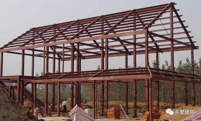 為你解答農(nóng)村自建房設(shè)計(jì)圖用框架結(jié)構(gòu)還是磚混結(jié)構(gòu)，助你建棟好房子！